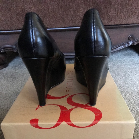 Beautiful black wedge shoe - Picture 4 of 5